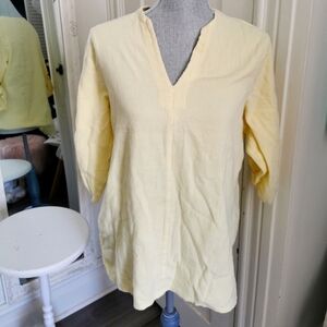 Vintage EzzeWear cotton crepe butter yellow v neck blouse. Size large. EUC